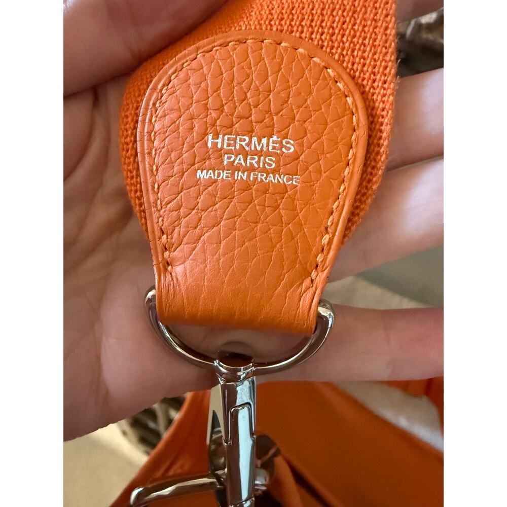HERMES Orange Evelyne III 29 PM Crossbody Bag Purse Perforated H PHW Excellent - Picture 5 of 14